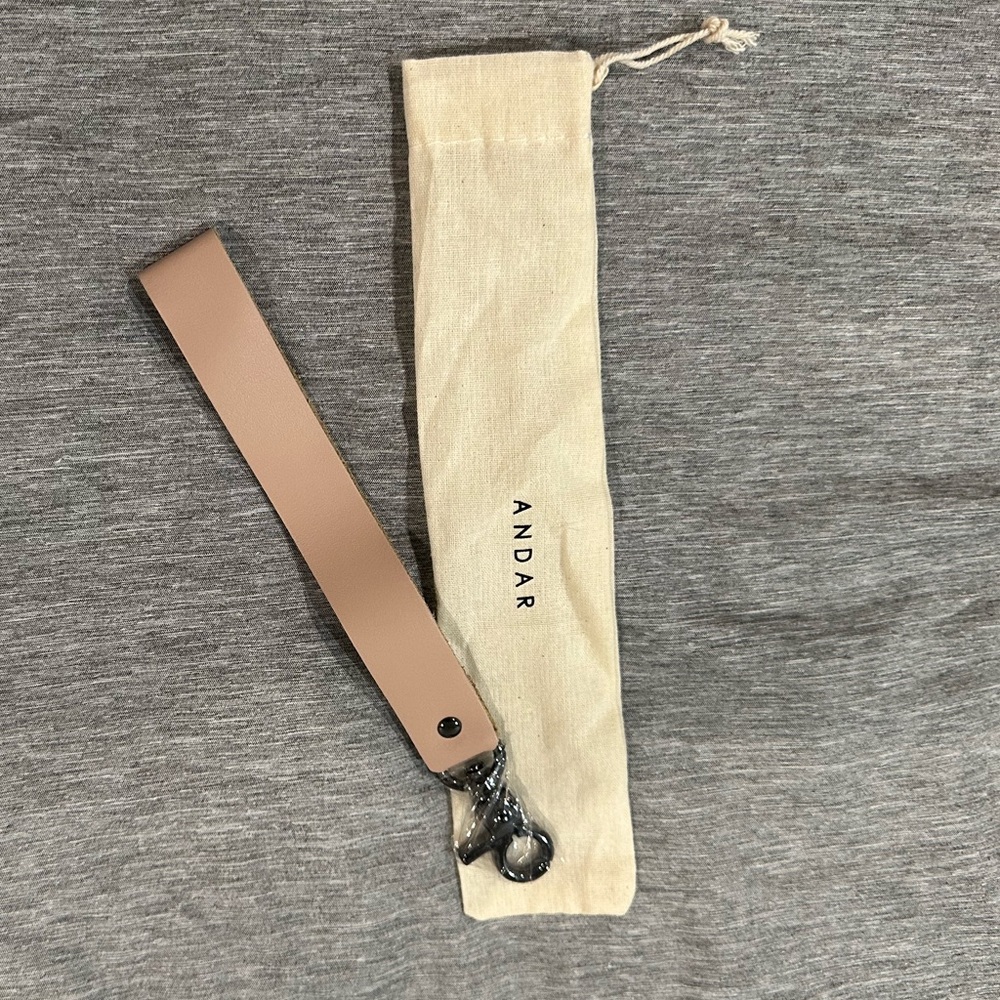 Blush wristlet tether Andar - BRAND NEW WITH TAGS